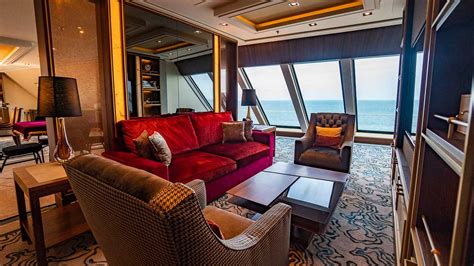 Cruise to Nowhere Luxury Reviews .